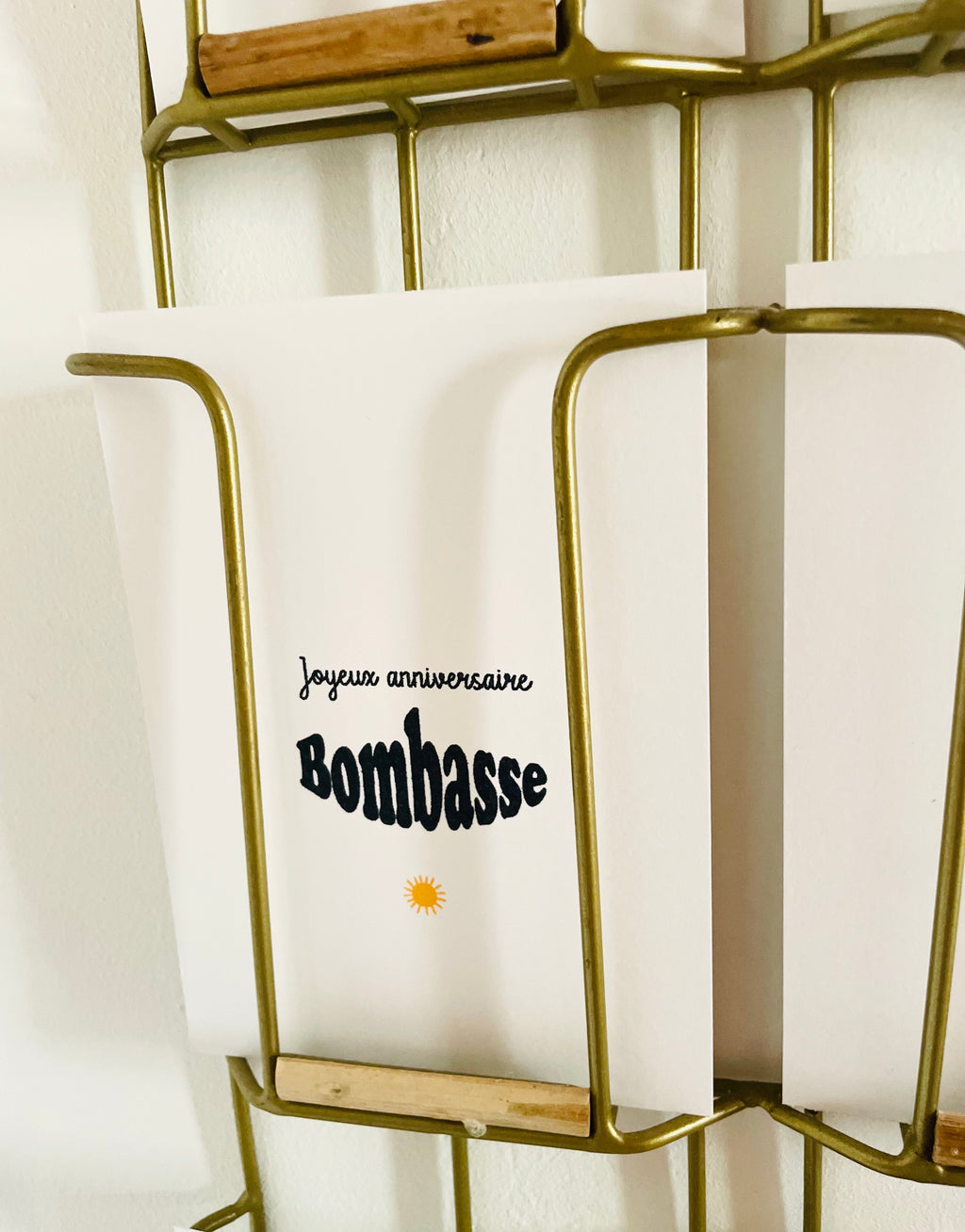 Carte Joyeux anniversaire la bombasse - carte anniversaire